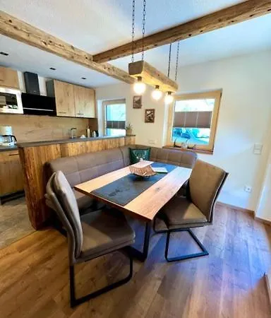 Thomas Apartment